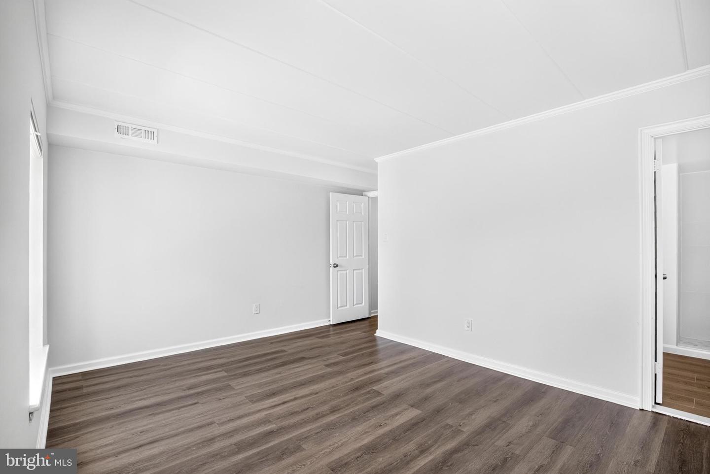 57 Oakridge Dr Property Photo 11