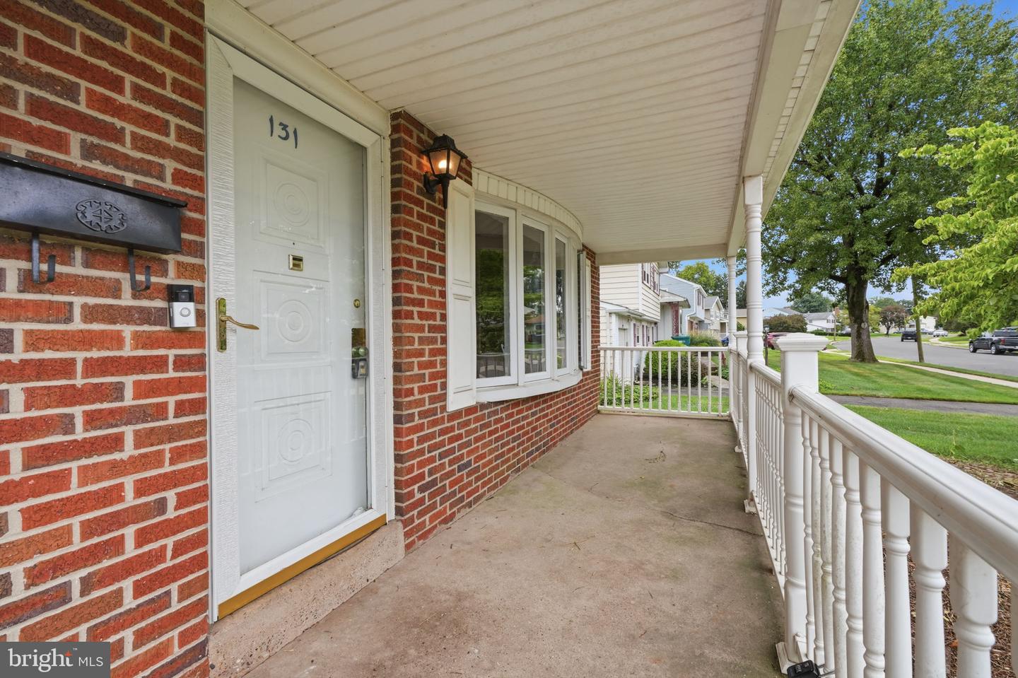 131 Louise Dr Property Photo 4