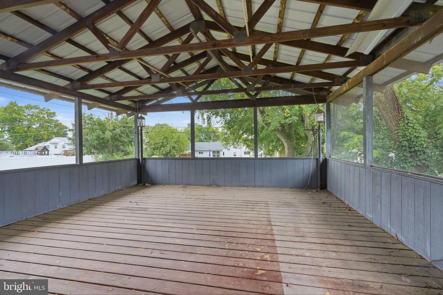 131 Louise Dr Property Photo 32