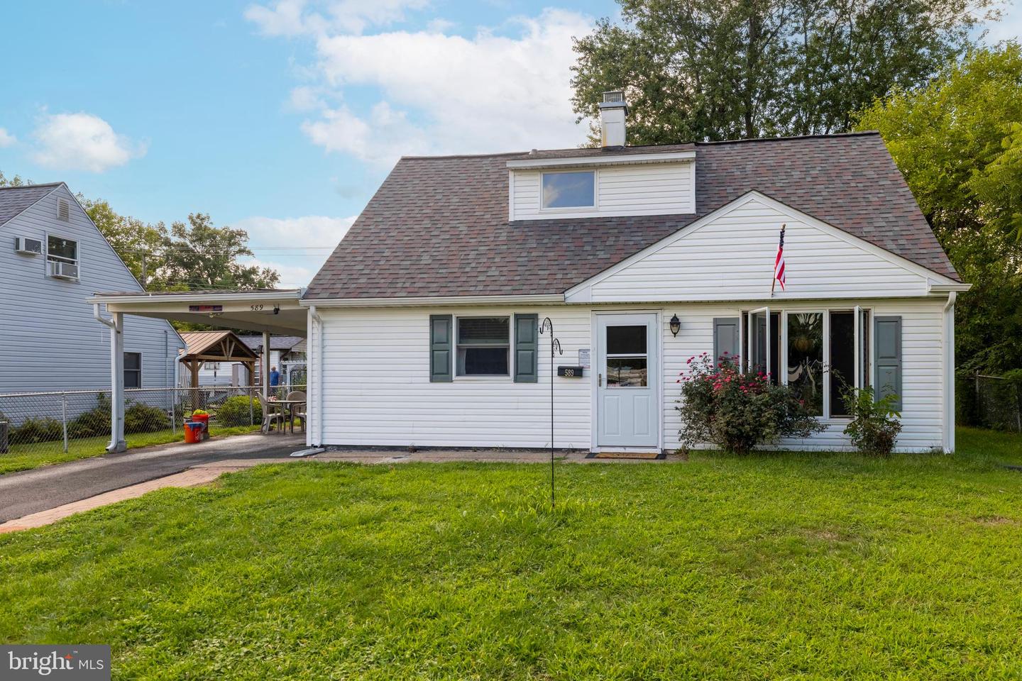 589 DOLORO DR