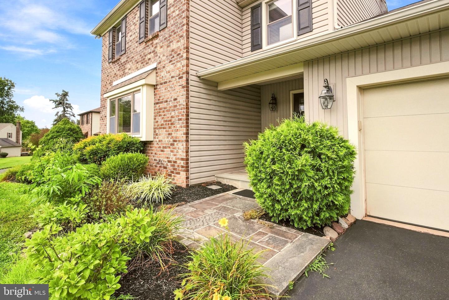 1066 Hackney Cir Property Photo 6