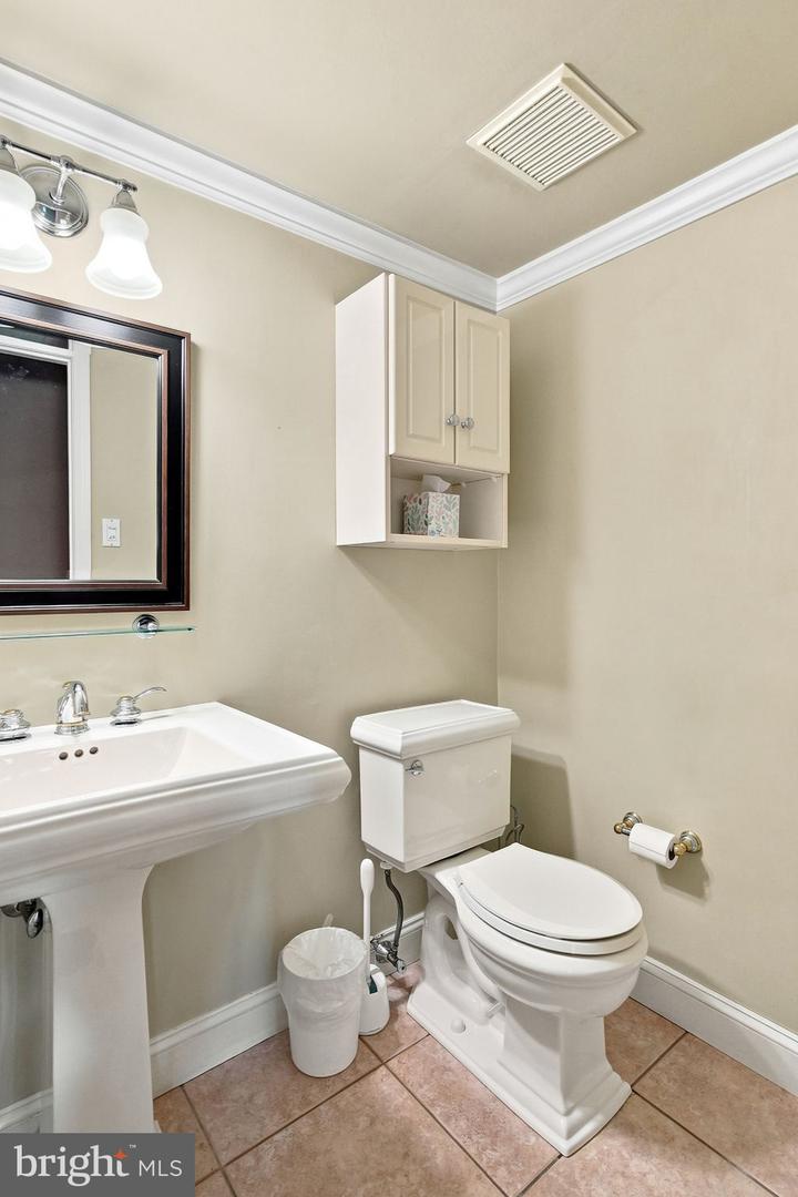 1066 Hackney Cir Property Photo 23
