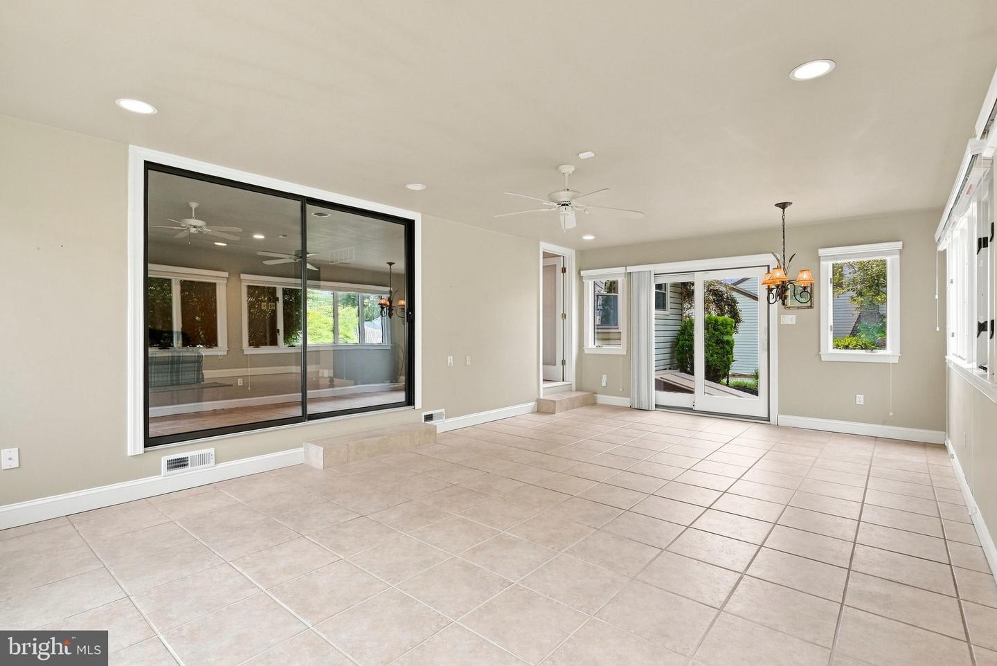 1066 Hackney Cir Property Photo 29