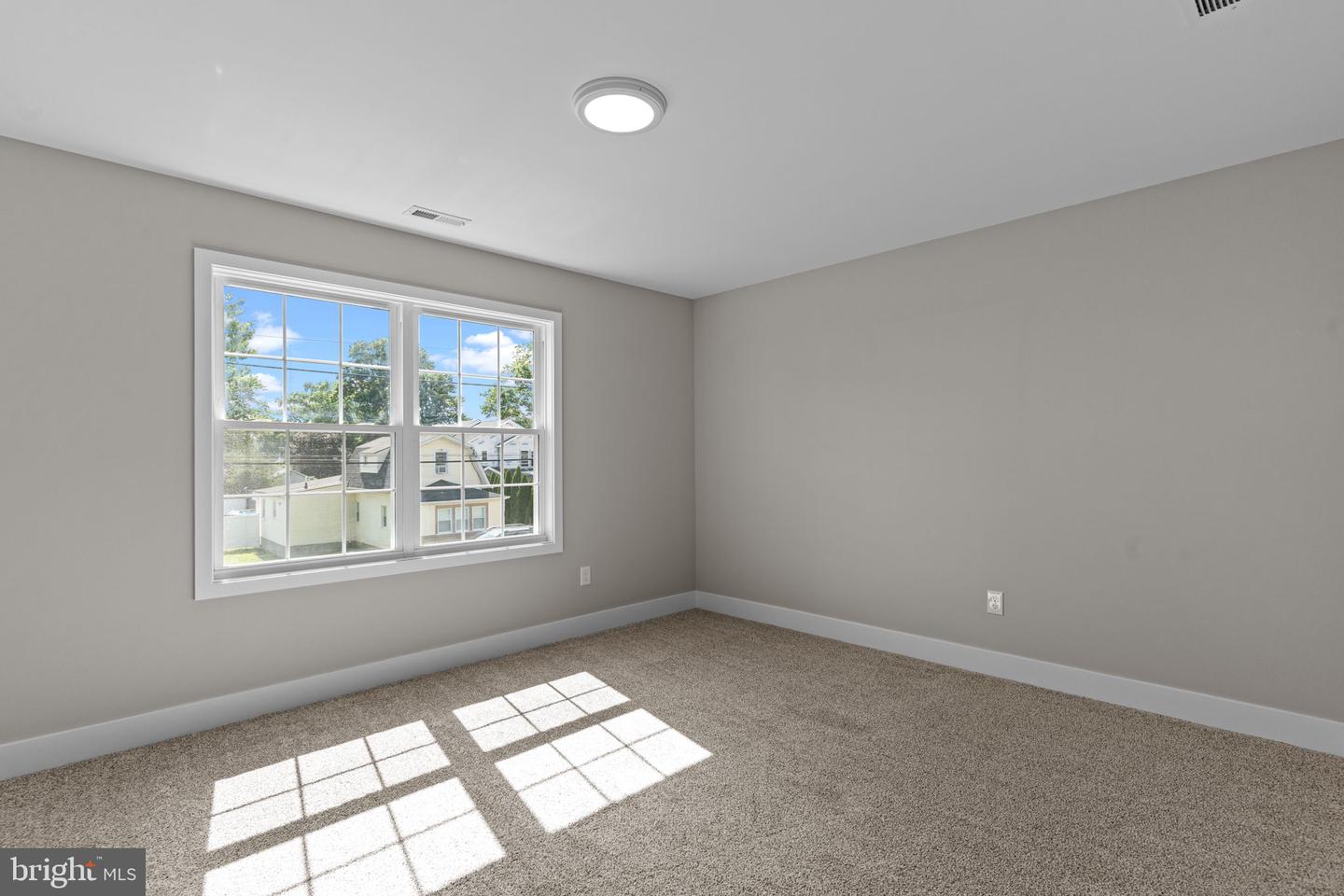 1020 Anne Street Property Photo 35