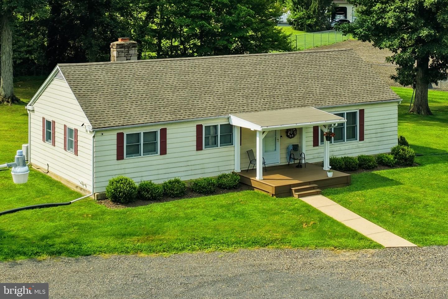 563 Deep Run Rd Property Photo 5