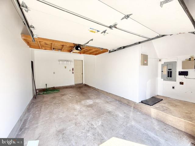 16 Martin Ct Property Photo 7