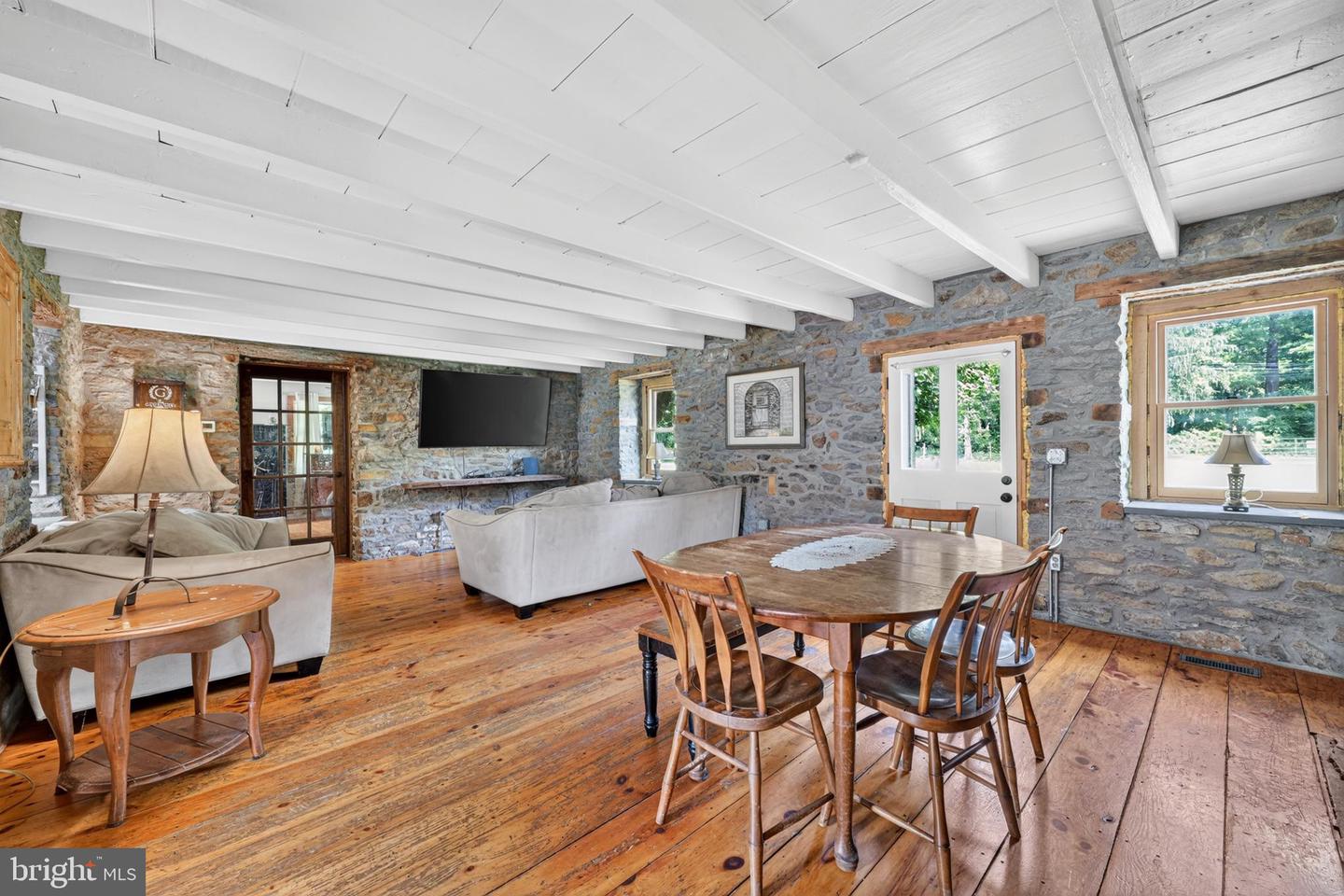 1328 Cobbler Rd Property Photo 4