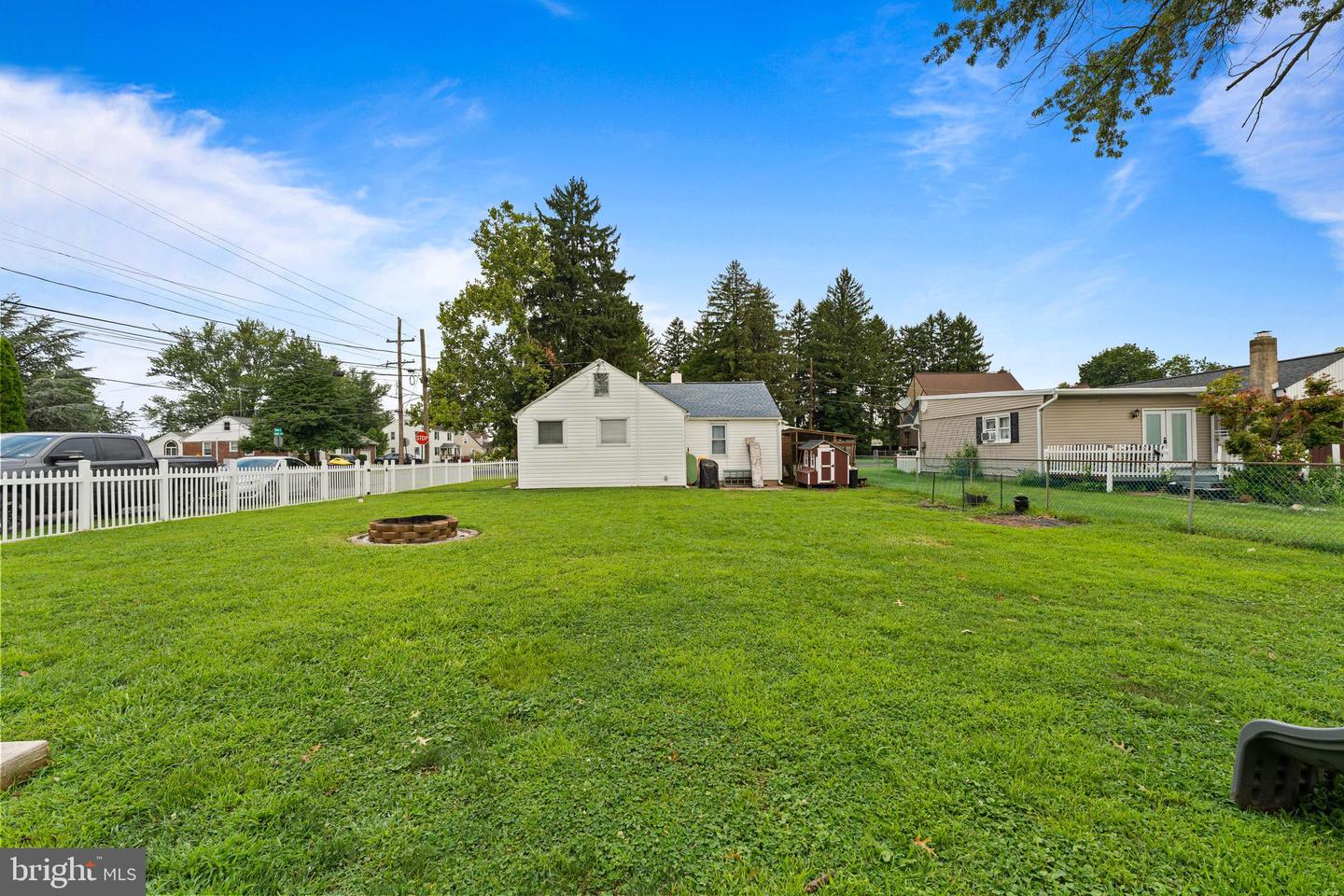 2807 June Ave Property Photo 5