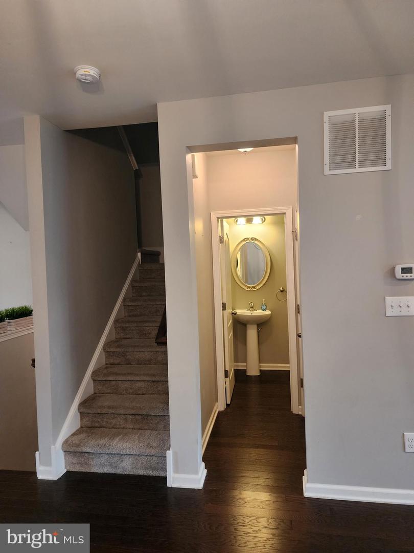 2207 Evin Dr Property Photo 39