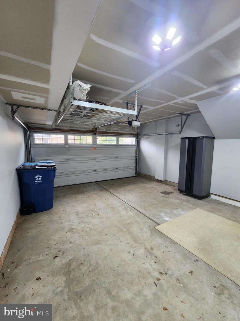 2207 Evin Dr Property Photo 45