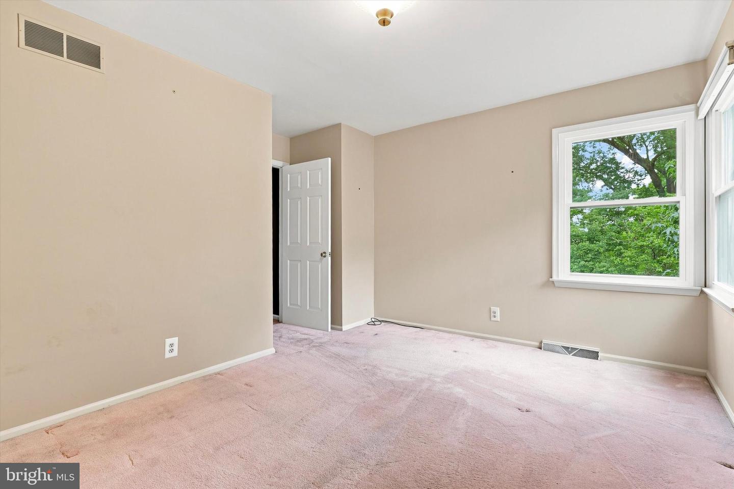 216 Cassandra Dr Property Photo 24