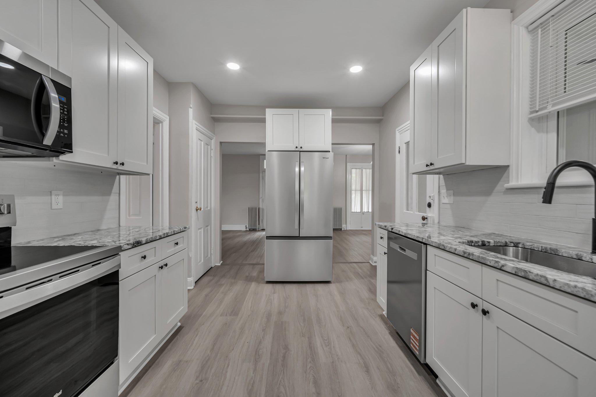 376 N Main St Property Photo 9