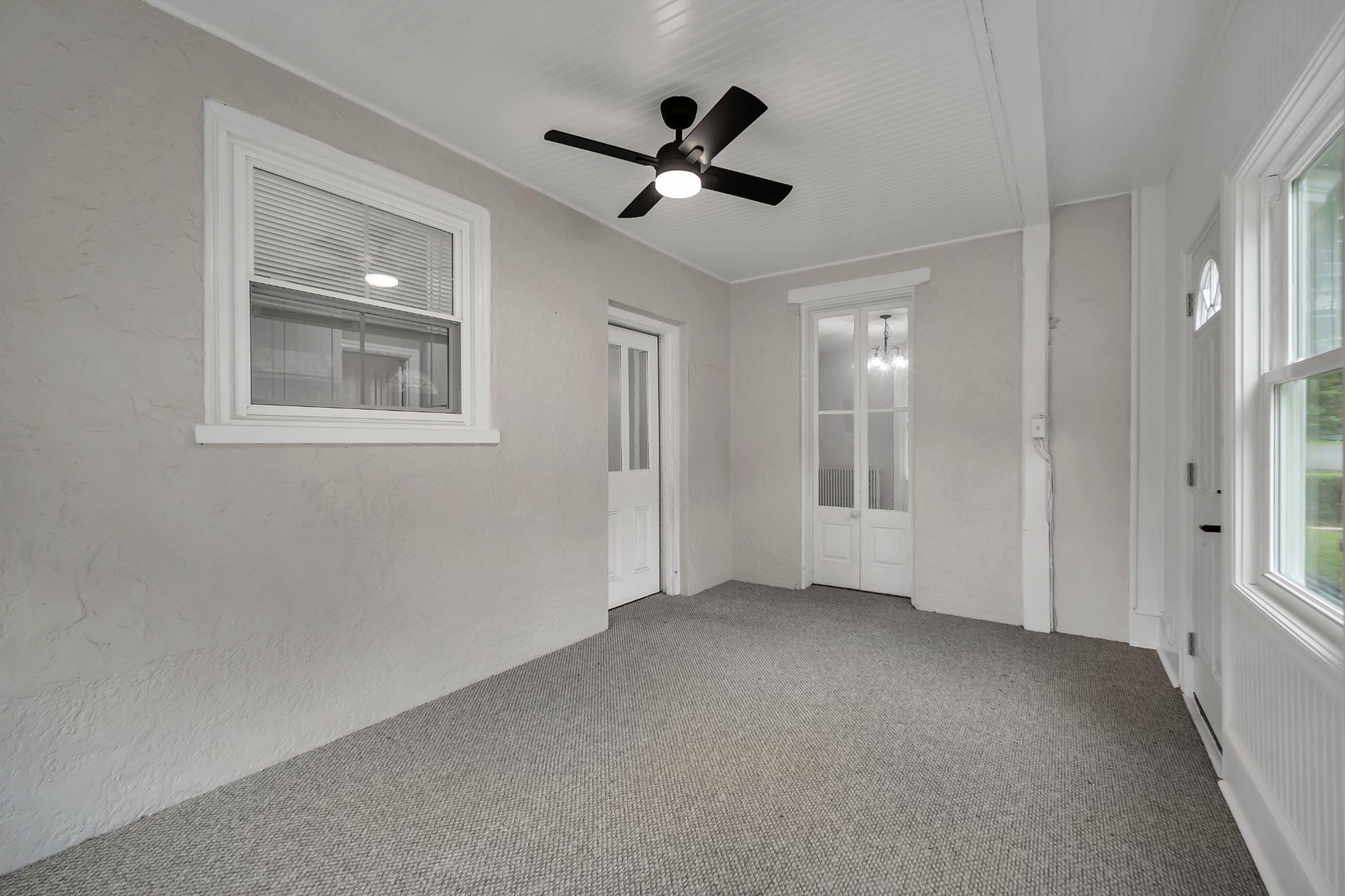 376 N Main St Property Photo 23