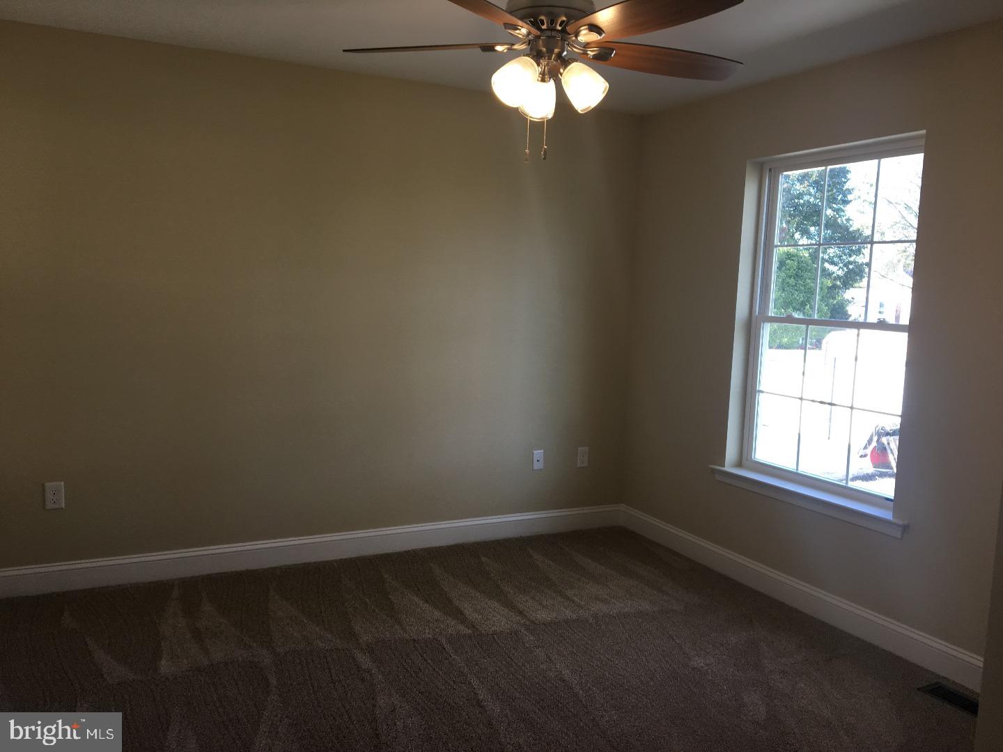 1015 Juniper St Property Photo 13