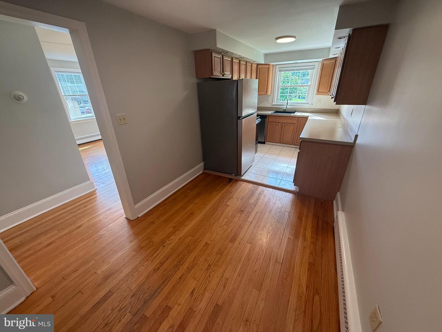 50 Walnut Ave #2b Property Photo 6