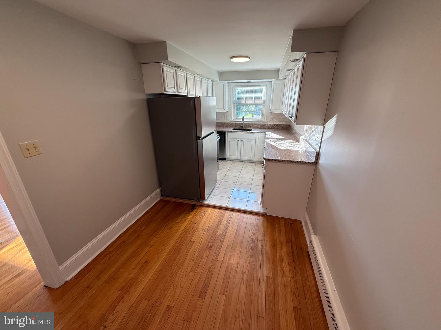 50 Walnut Ave #2b Property Photo 6