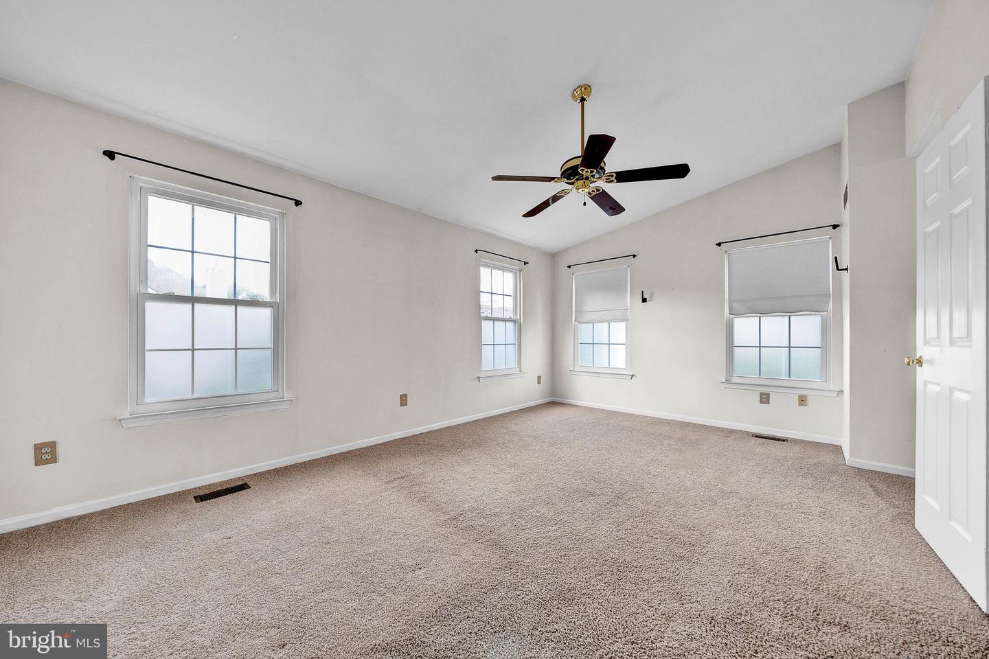 8006 Spruce Mill Dr Property Photo 15