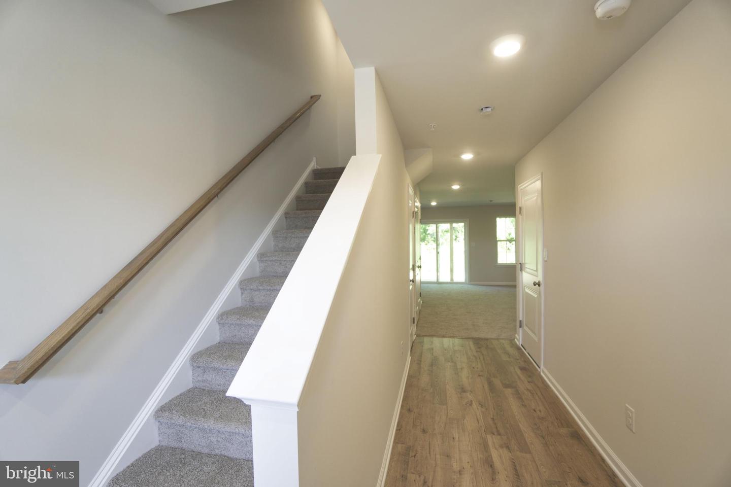 148 Bell Ct Property Photo 4