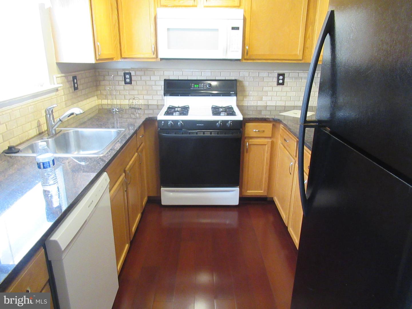 803 Purple Martin Ct #211 Property Photo 2
