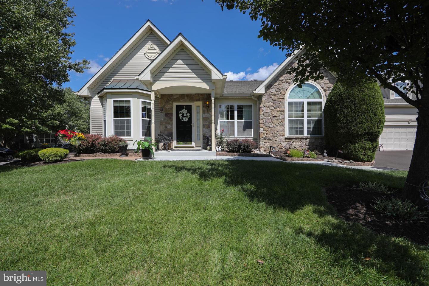 38 Shady Brook Dr #66 Property Photo 1