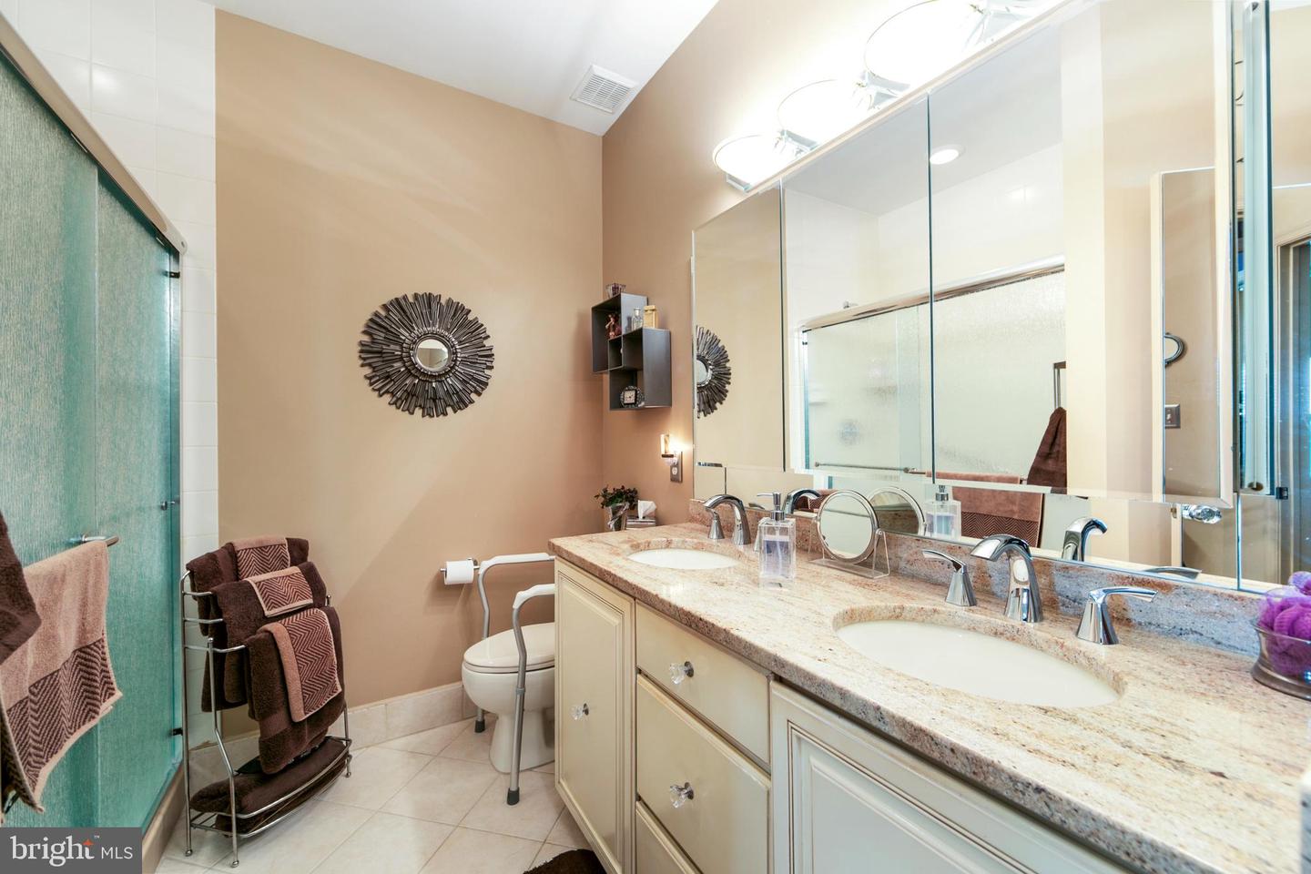 38 Shady Brook Dr #66 Property Photo 14