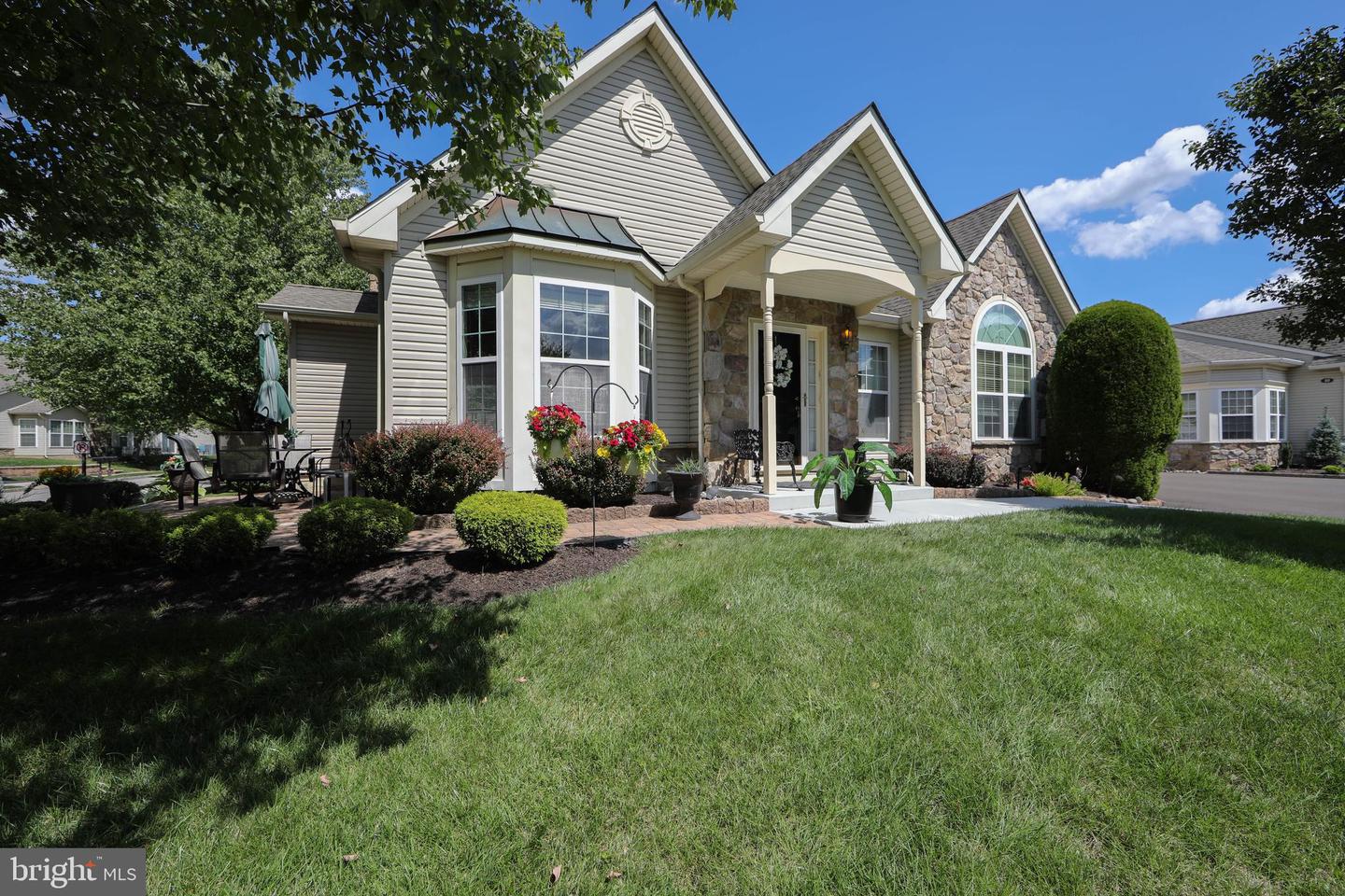 38 Shady Brook Dr #66 Property Photo 25
