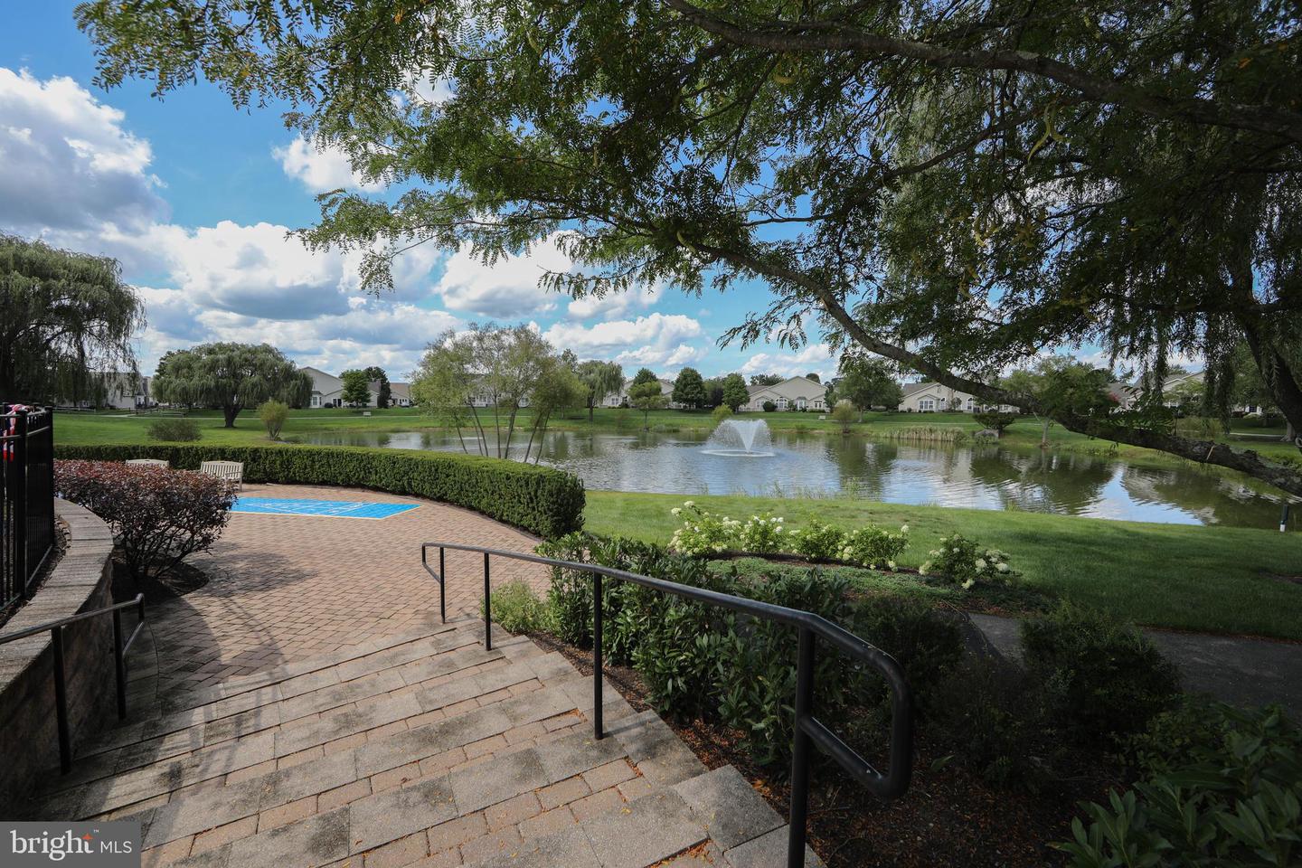 38 Shady Brook Dr #66 Property Photo 36