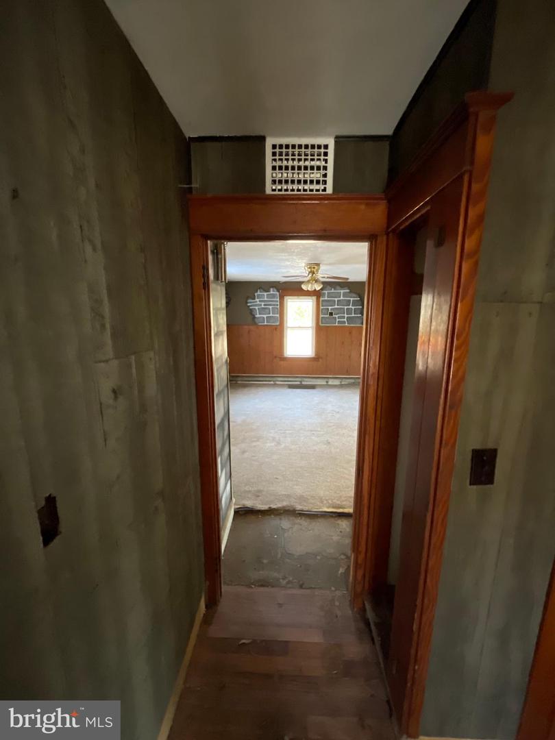 996 Allentown Rd Property Photo 7