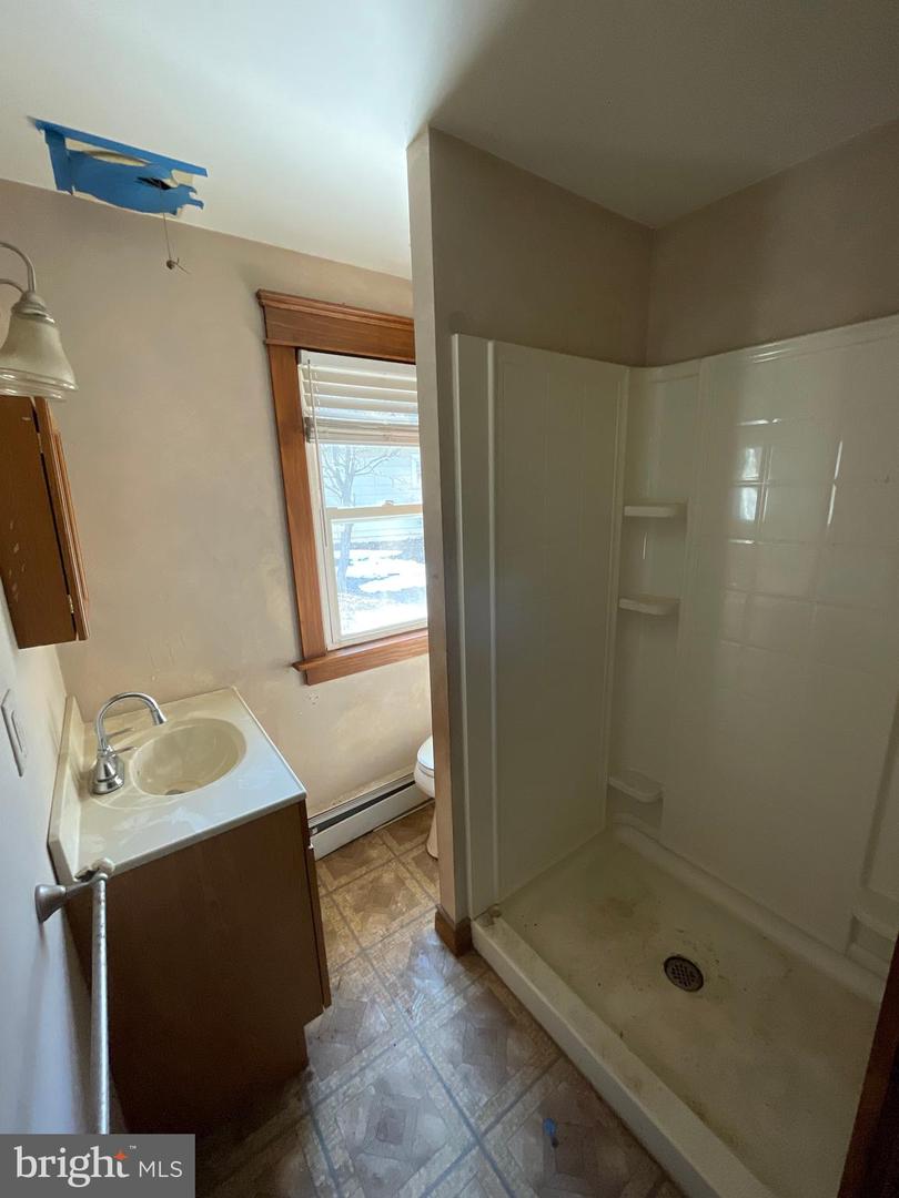 996 Allentown Rd Property Photo 12