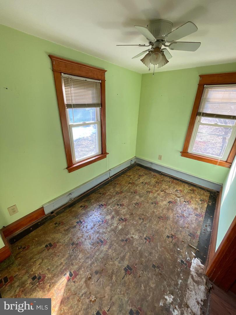 996 Allentown Rd Property Photo 15