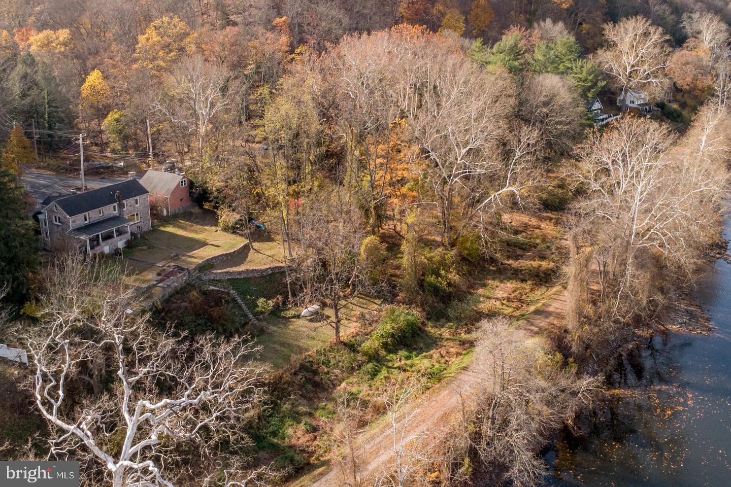 3596 River Rd Property Photo 26