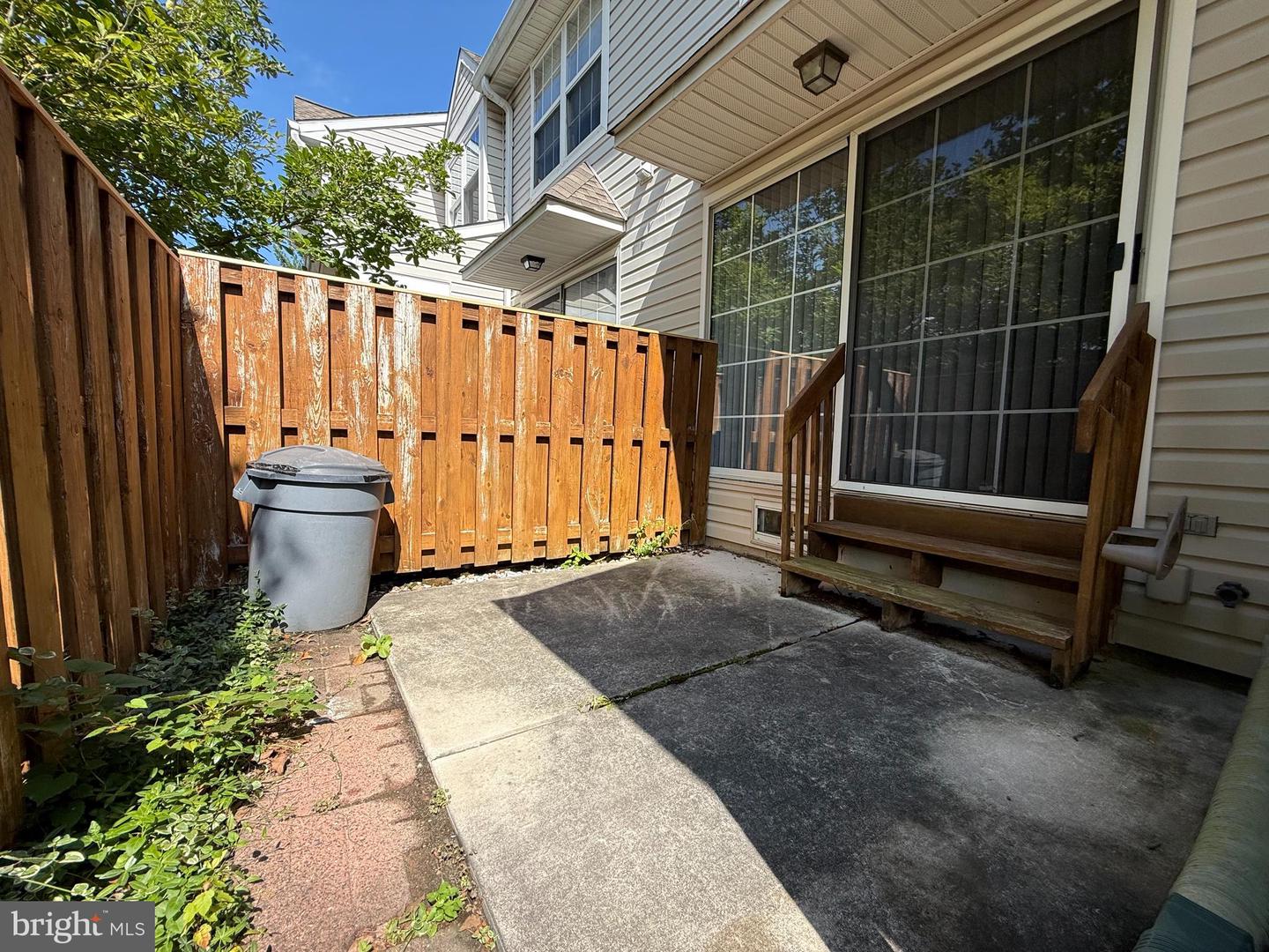 9408 Sheffield Dr Property Photo 18