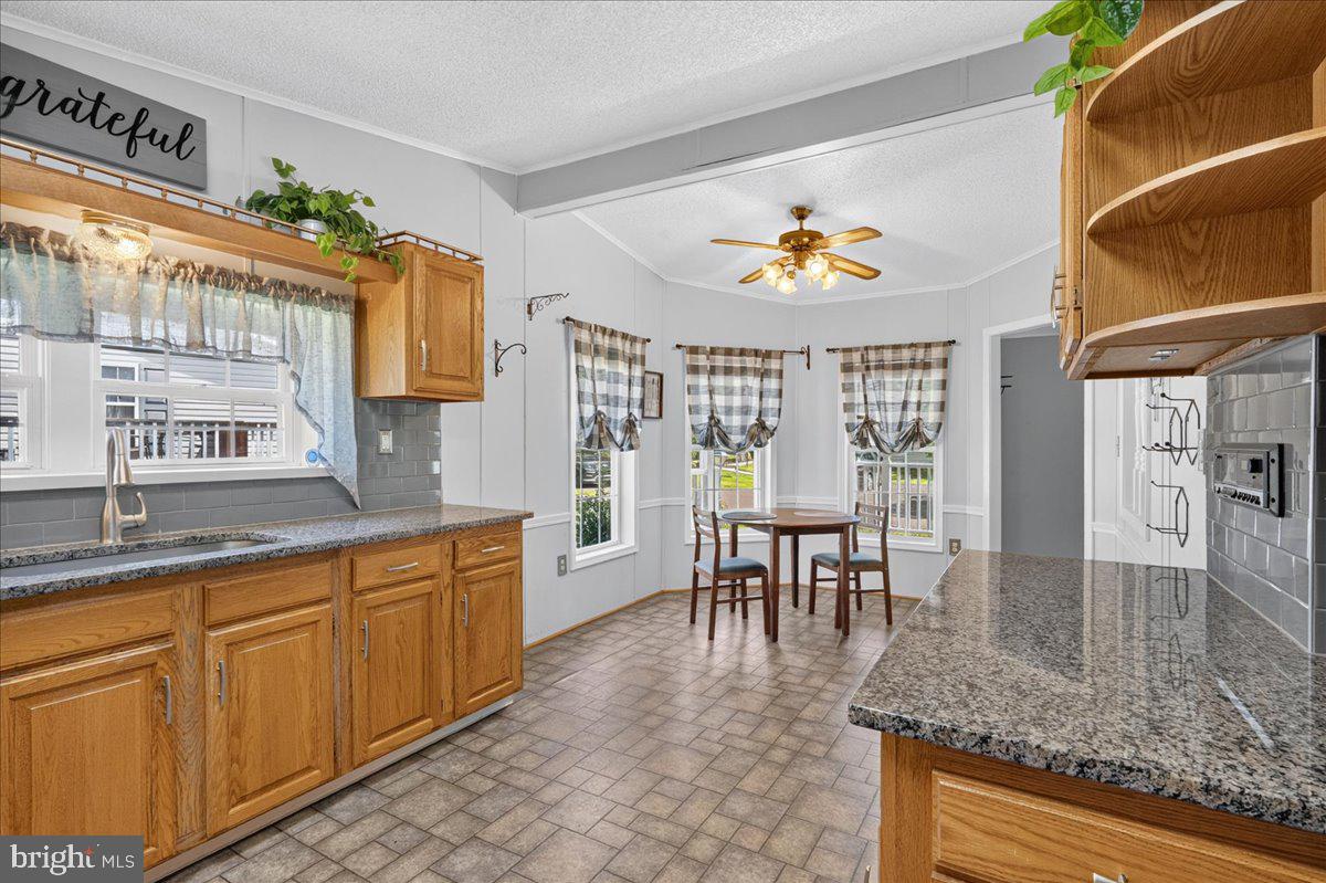 9 Azalea Ct Property Photo 5
