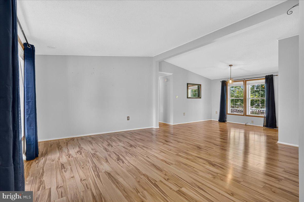 9 Azalea Ct Property Photo 9