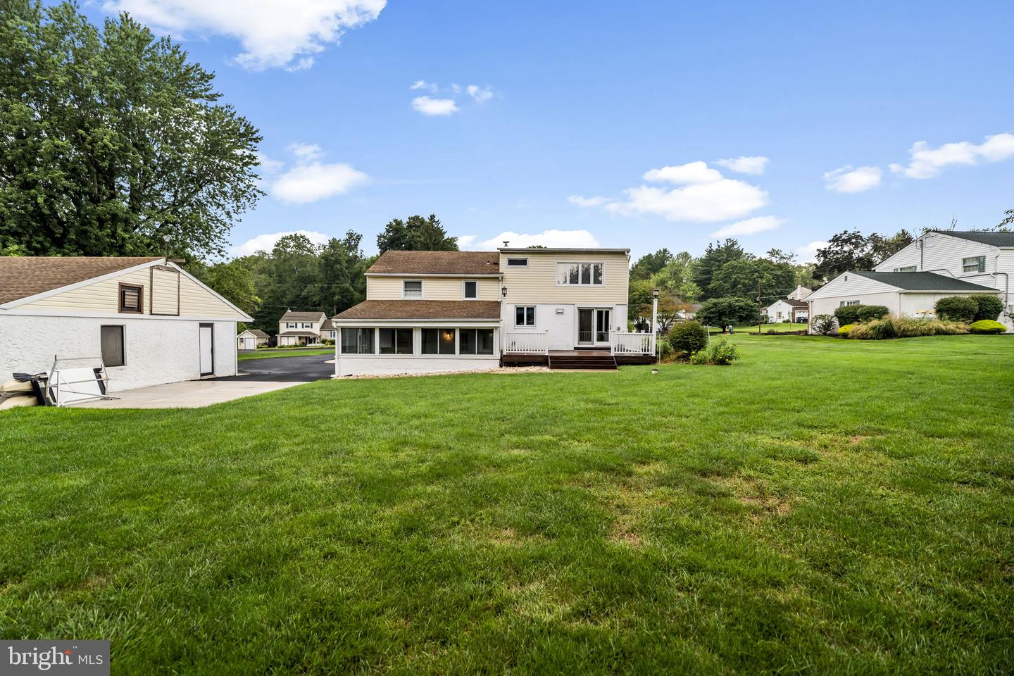 55 Brook Dr Property Photo 15