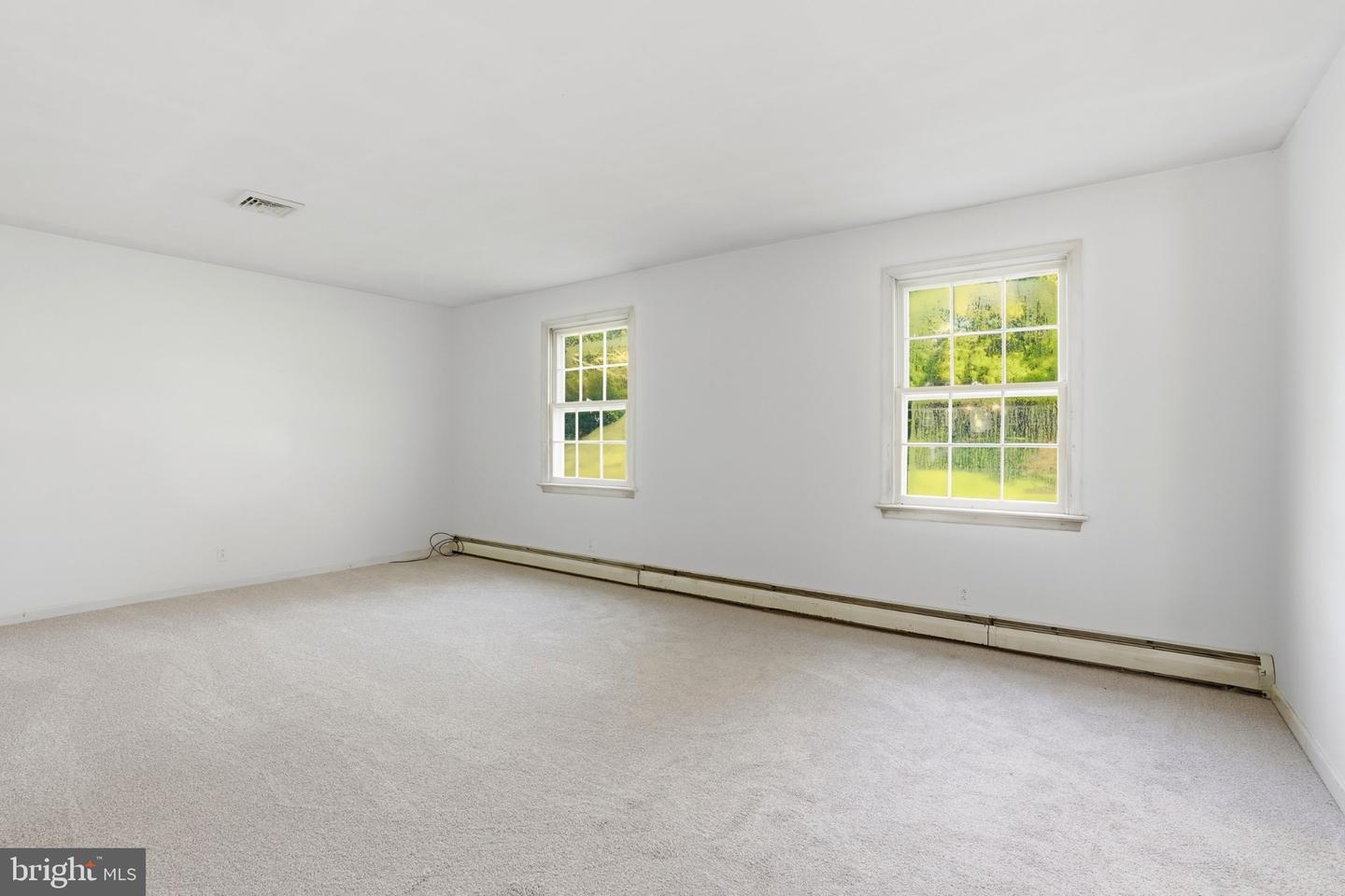 24 Sunnybrook Dr Property Photo 4