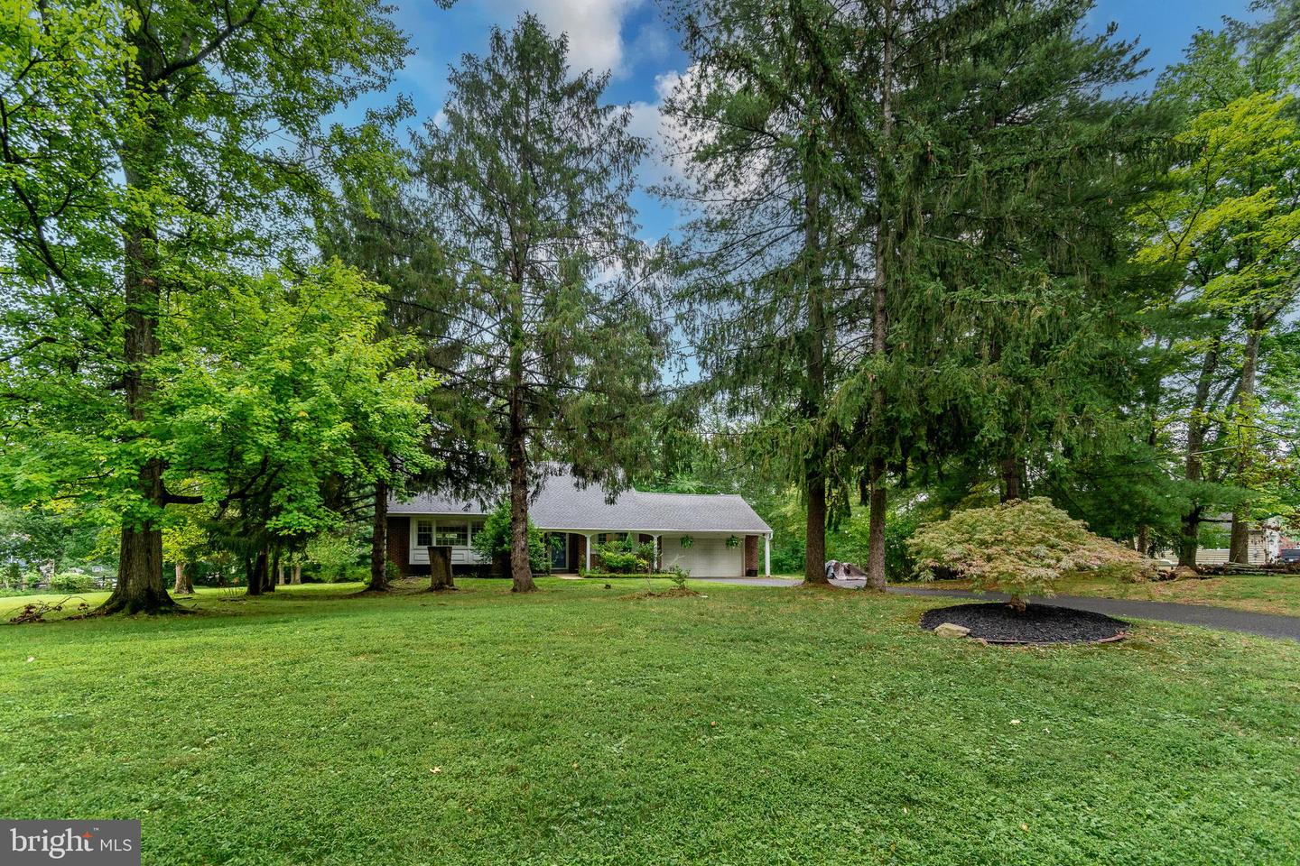 3659 Greenwood Ter Property Photo 1