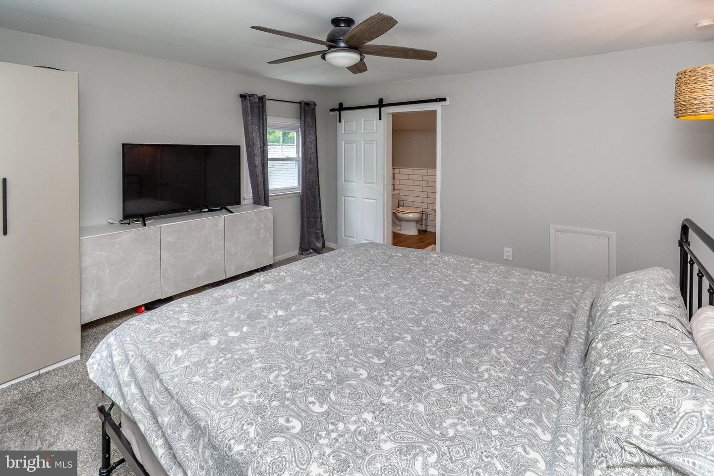 3659 Greenwood Ter Property Photo 34