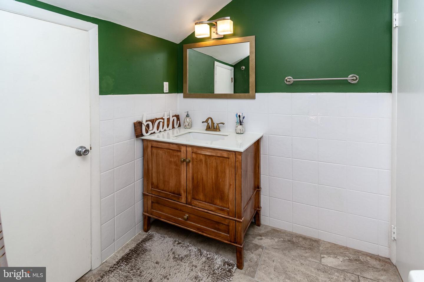 3659 Greenwood Ter Property Photo 39