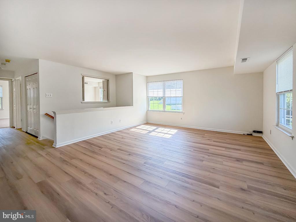 94 Stockton Ct Property Photo 4