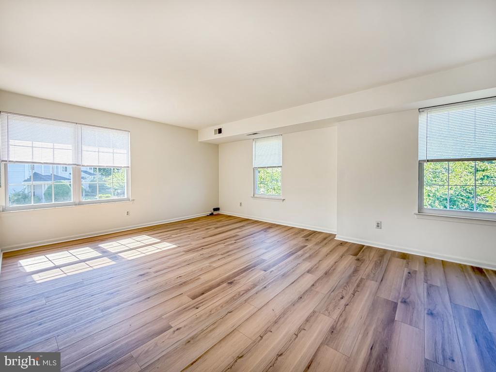 94 Stockton Ct Property Photo 6