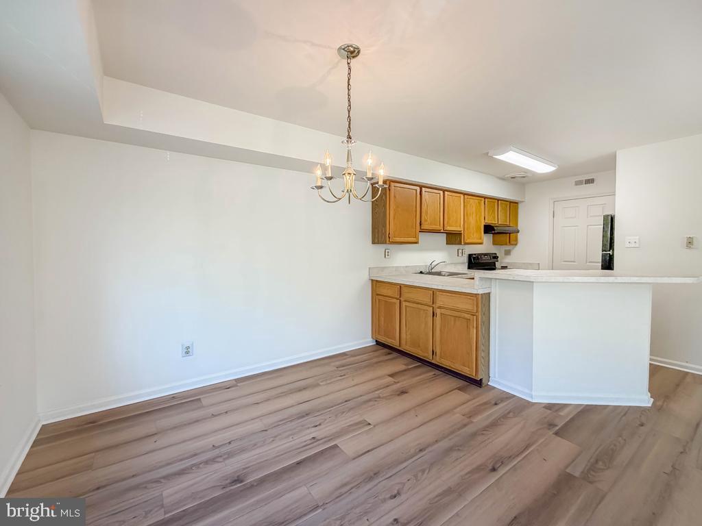 94 Stockton Ct Property Photo 9