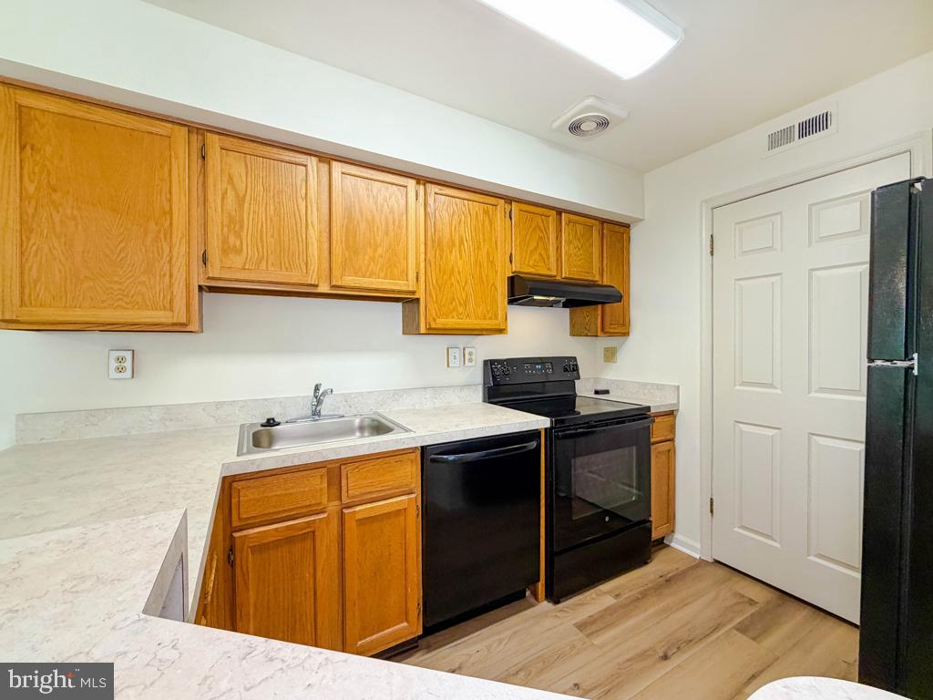 94 Stockton Ct Property Photo 11