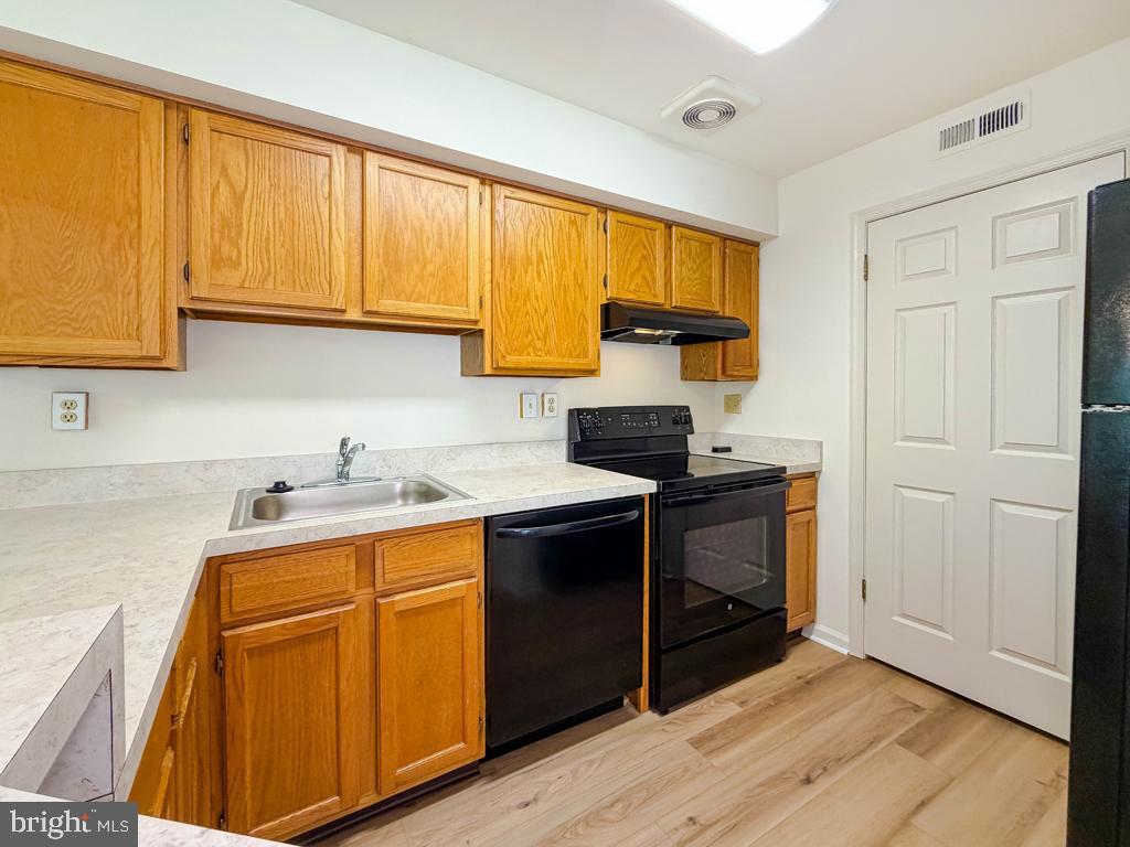 94 Stockton Ct Property Photo 13