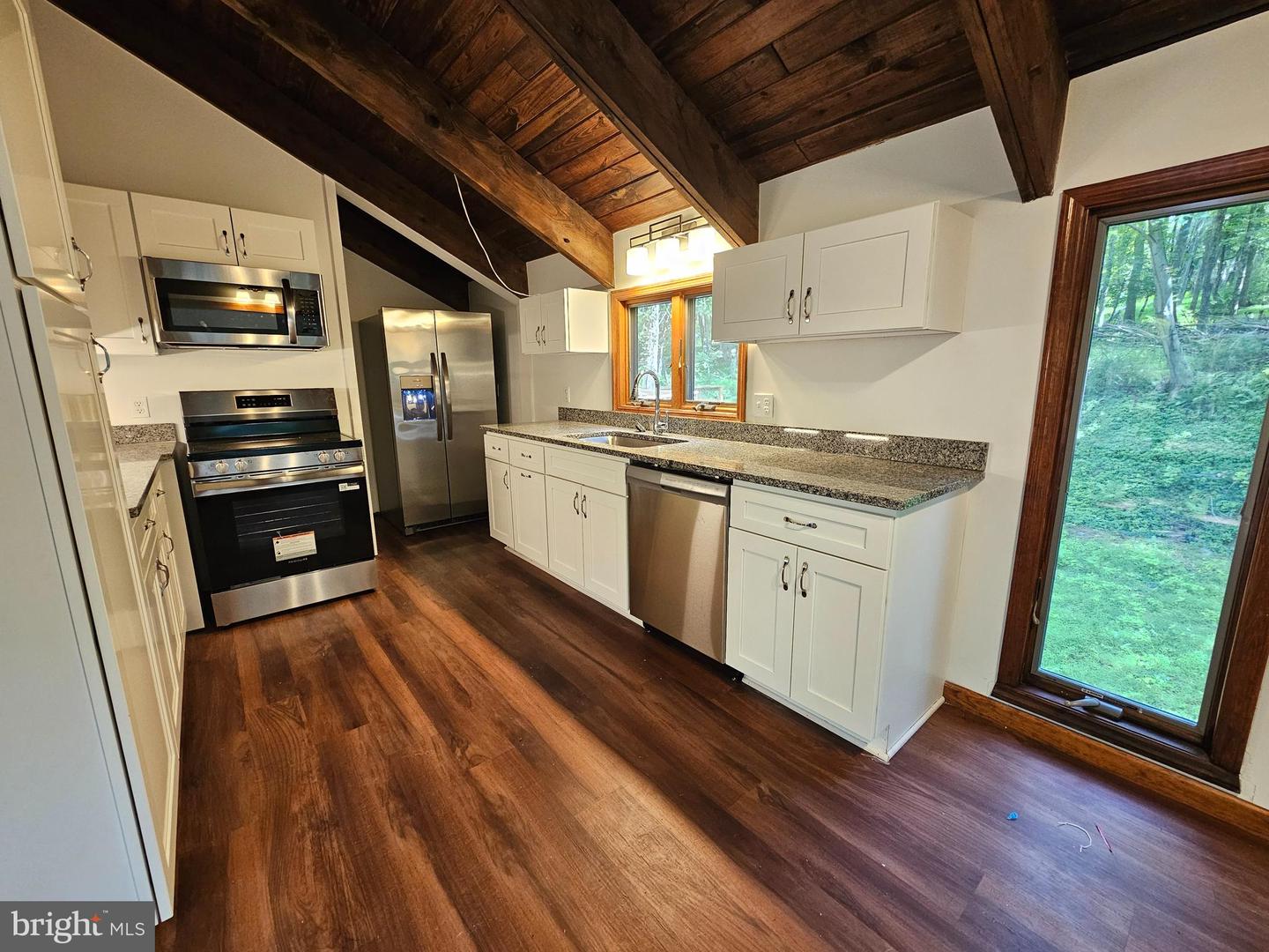 6074 Covered Bridge Rd Property Photo 9