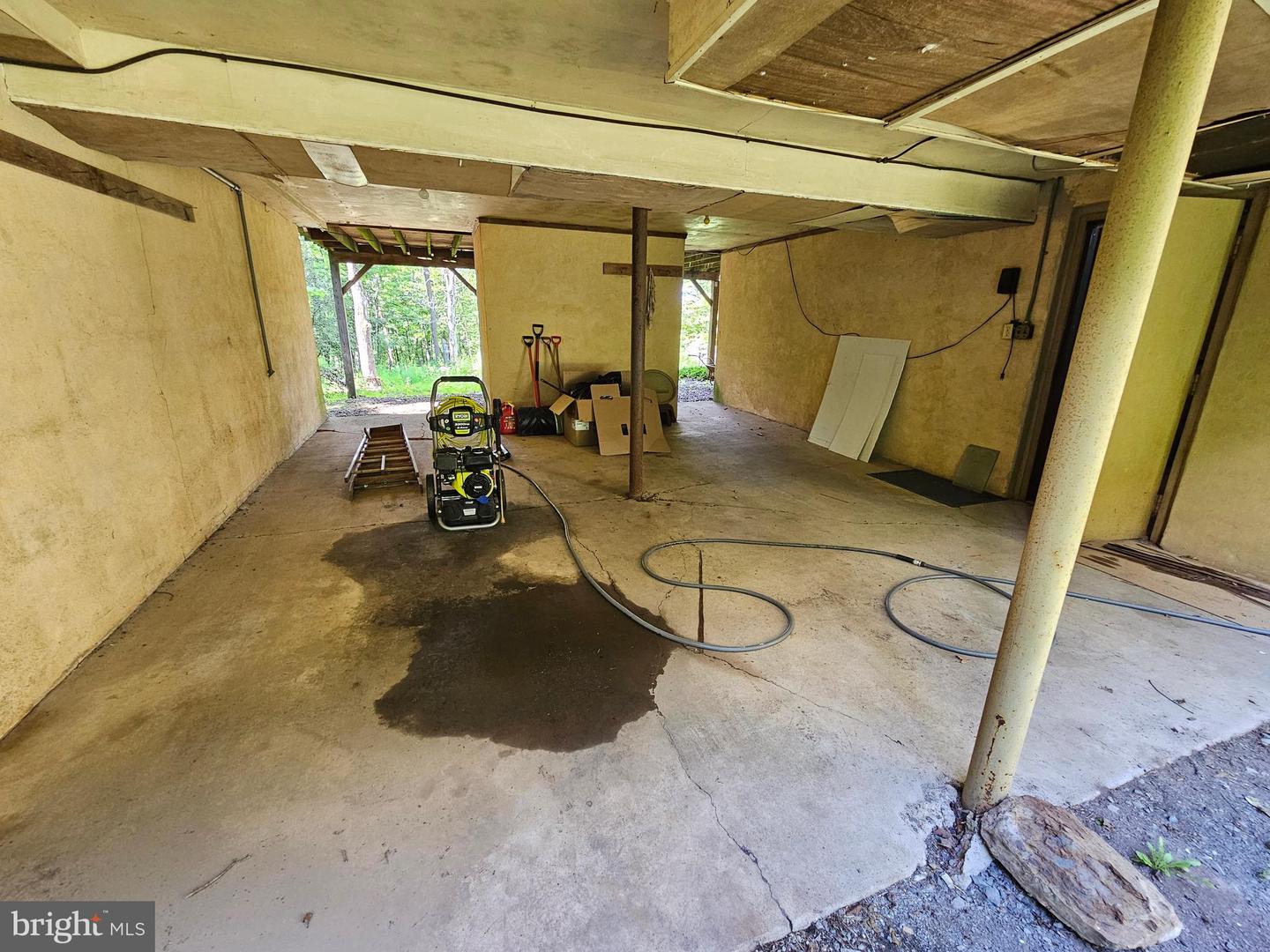 6074 Covered Bridge Rd Property Photo 27