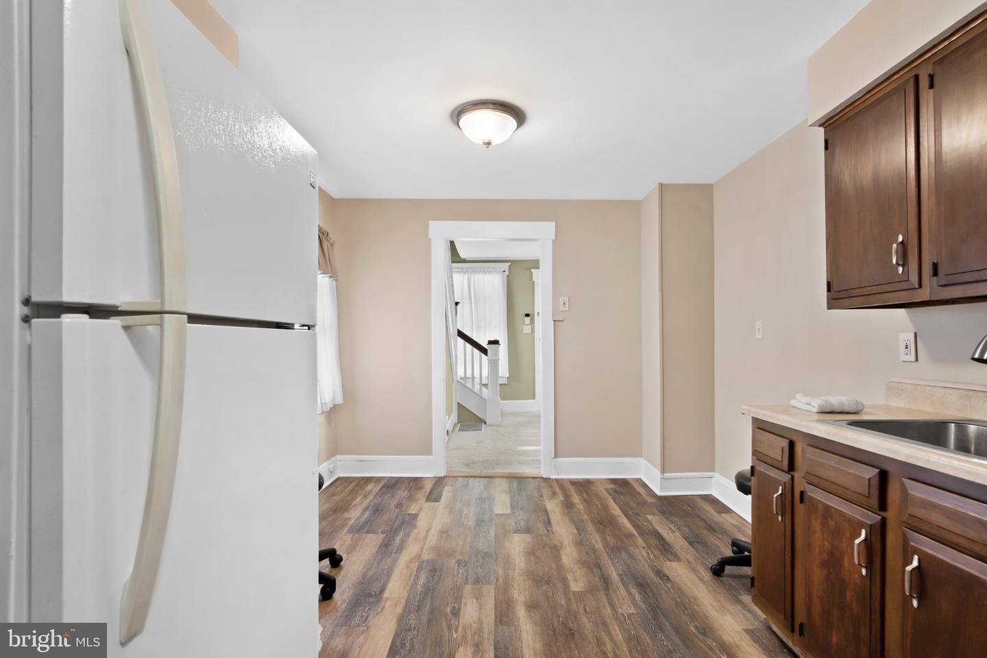 33 Williamson Ave Property Photo 9