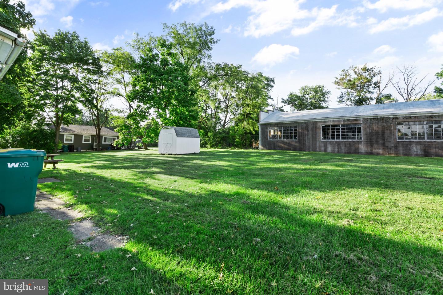 33 Williamson Ave Property Photo 15