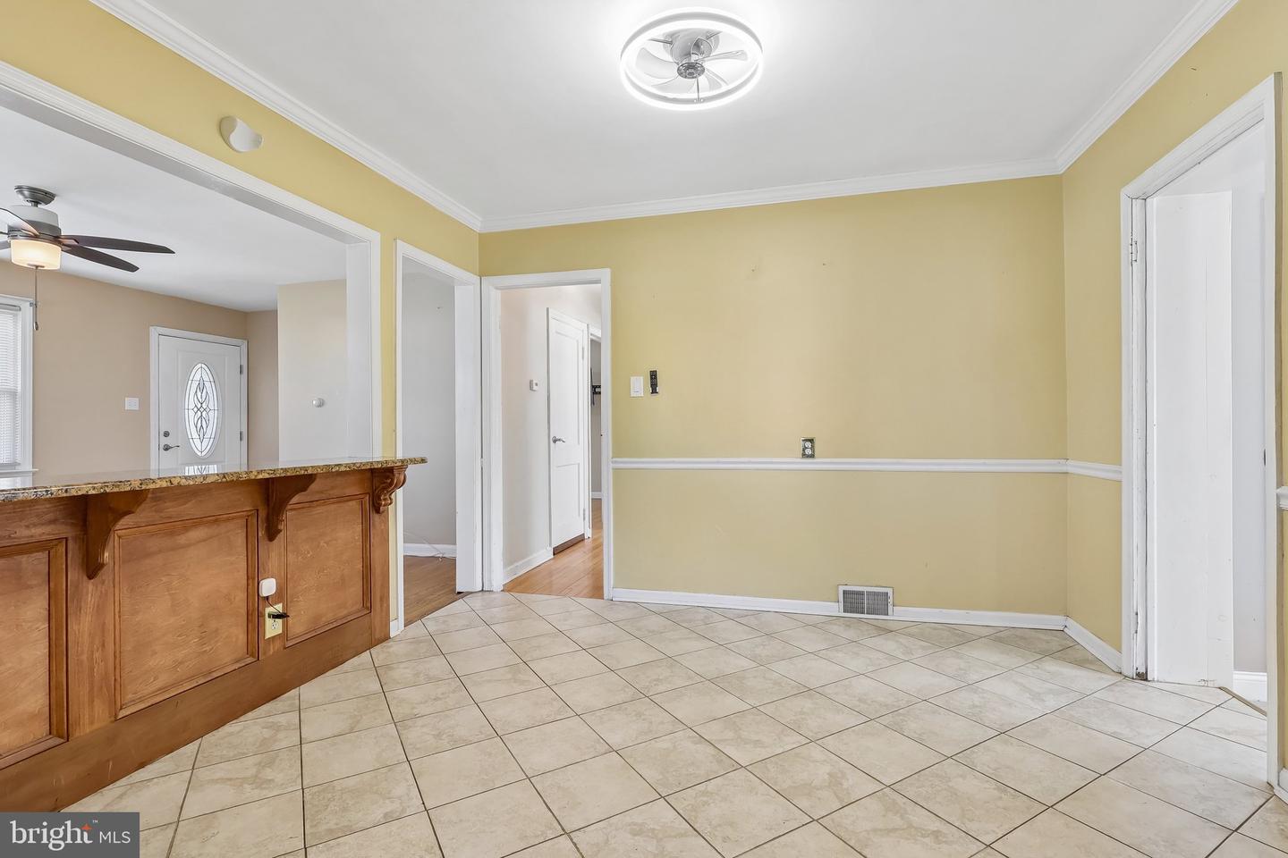 21 Ida Ave Property Photo 14