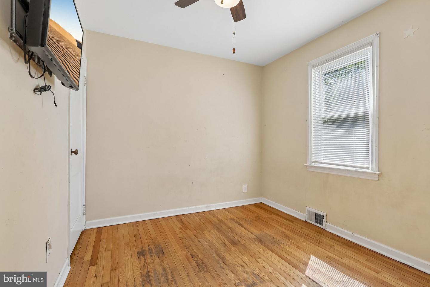21 Ida Ave Property Photo 31
